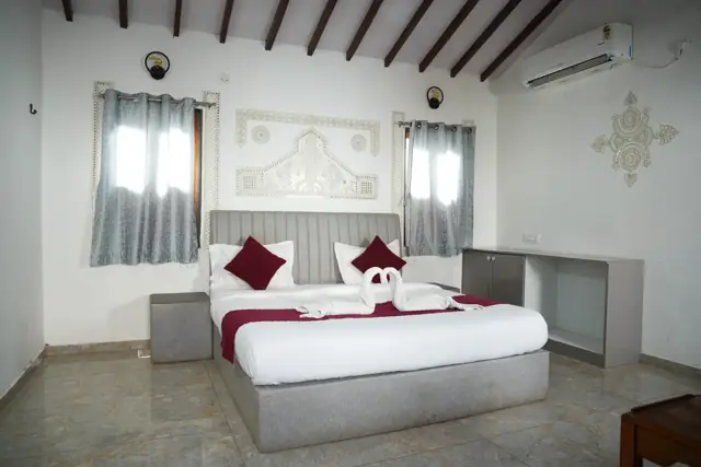 Rajwadi Cottage room – The Heaven Resort, Dholavira